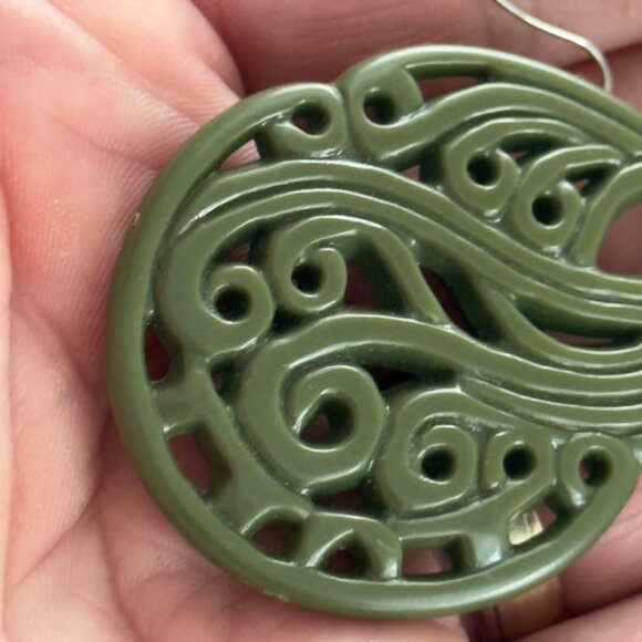 Handcrafted Olive Green Acrylic Dangle Earrings Beaded Silver Tone Hooks Plastic - Picture 8 of 9